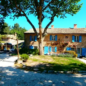 https://le-mas-de-fanny.hotels-rhonealpes.com